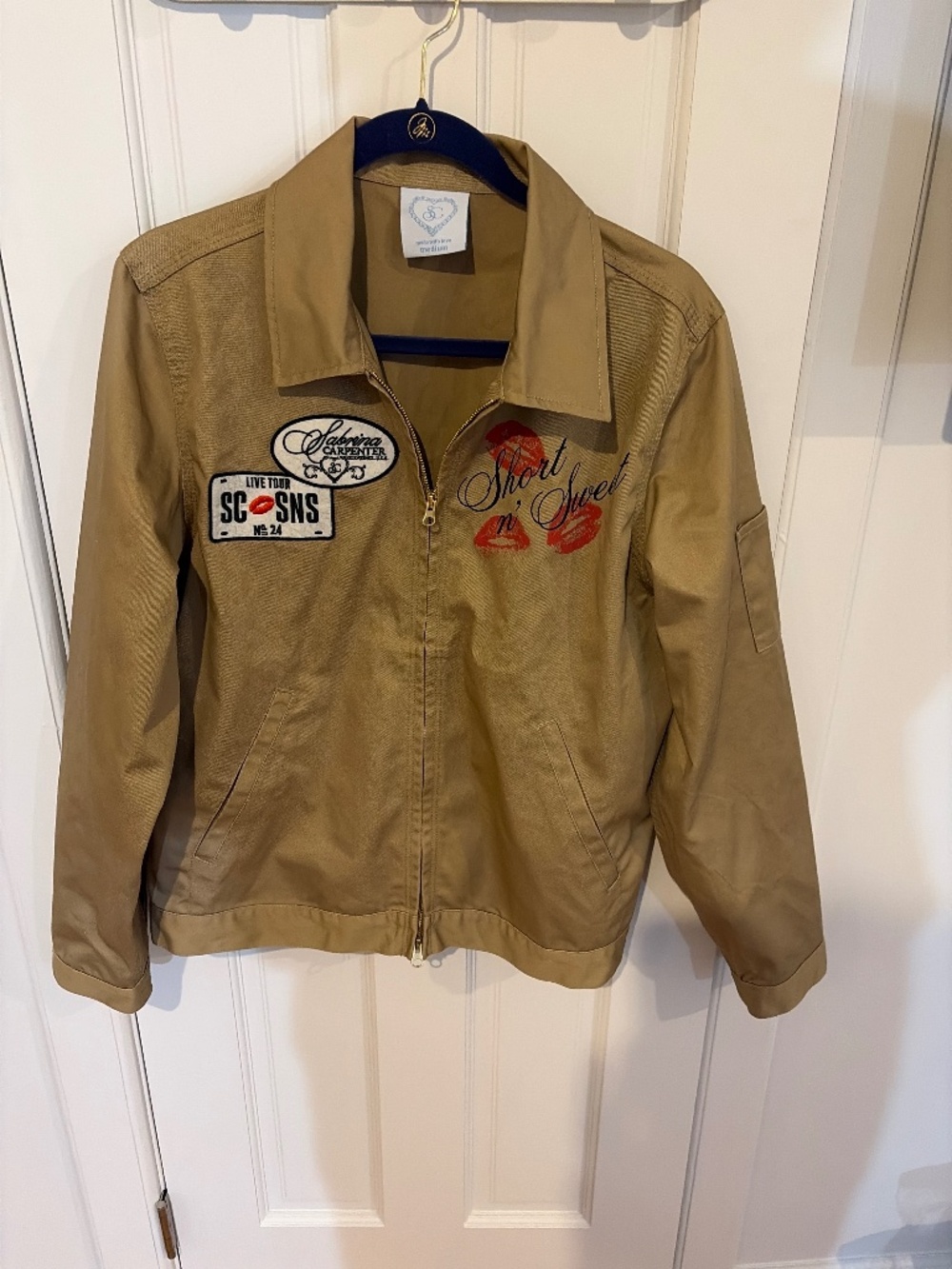 Sabrina Carpenter Tour Zip Jacket - size medium